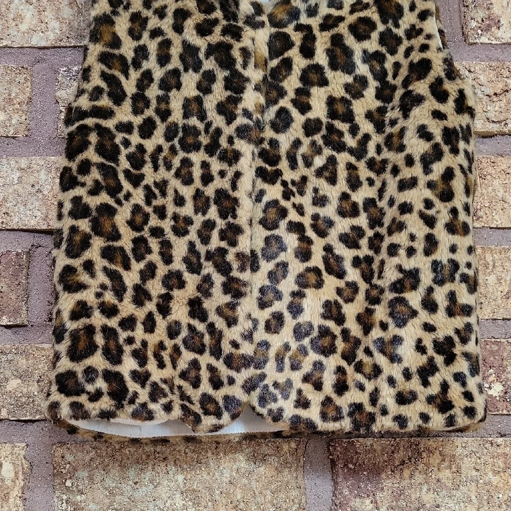 Carter's Kids Leopard Print Faux Fur Vest Size 6